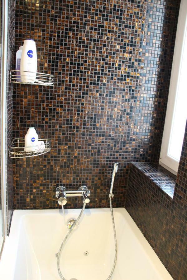 Luxury Trip Appartement Oradea Buitenkant foto